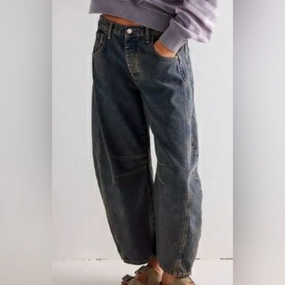 Free People Barrel Jeans - Picture 2 of 9